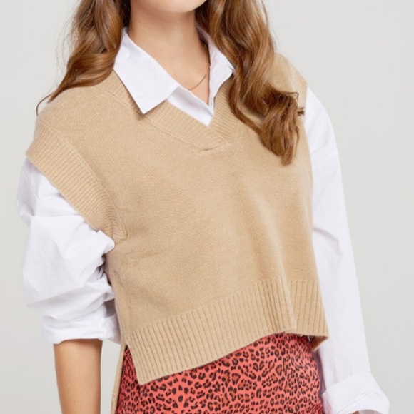 storets Tops - NWT - Storets - Carla Boxy Vest